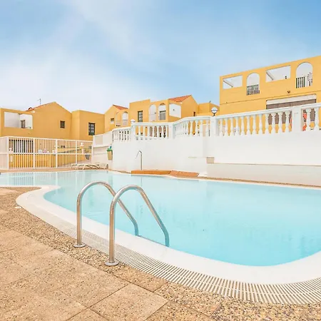 Gorgeous In Antigua With Swimming Pool Διαμέρισμα *
